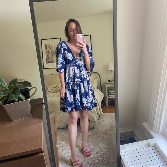 V Neck Floral Mini Dress - Picture 2 of 6